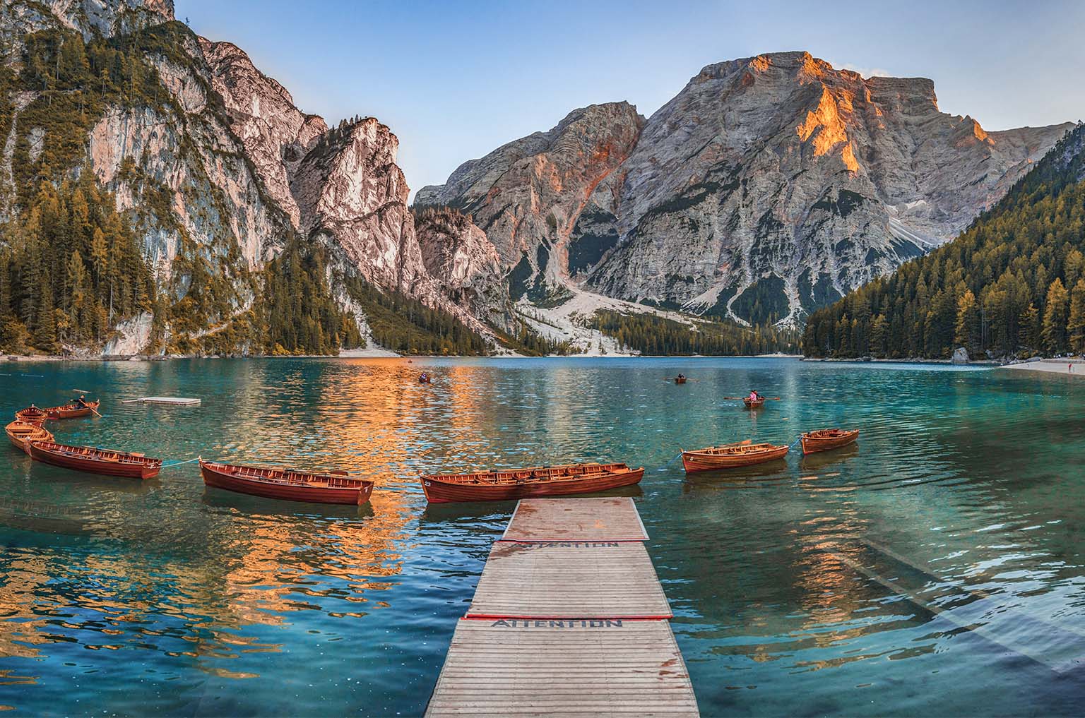 palafitta-lago-braies-dolomiti