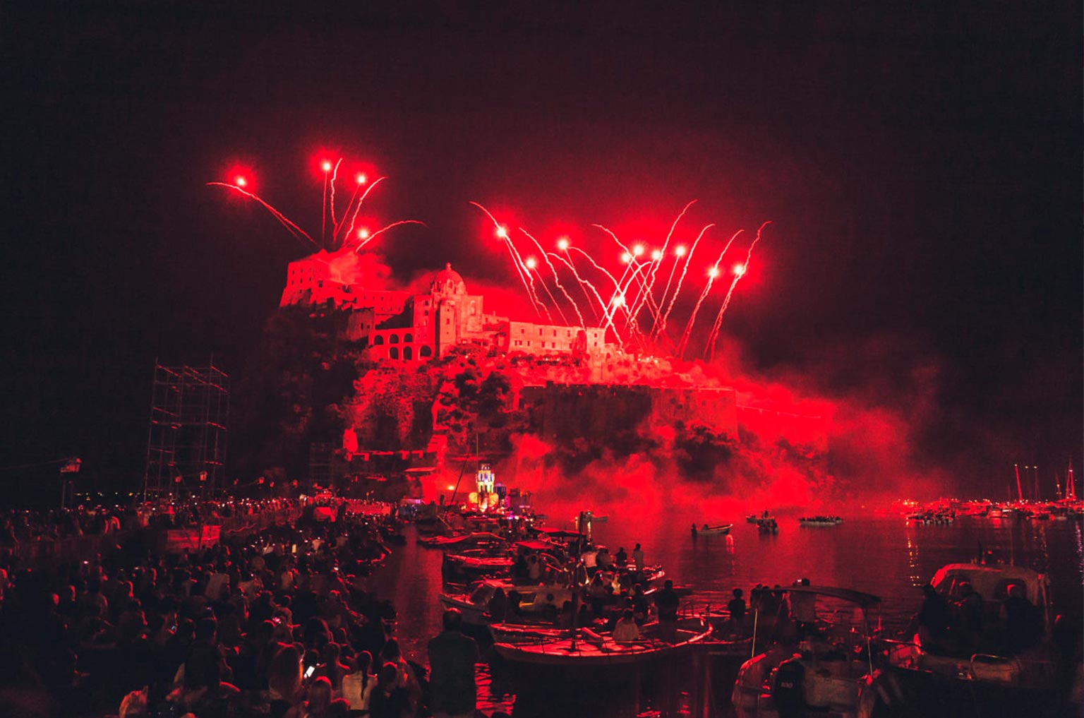 festa-sant-anna-ischia-fuochi-artificio-rinviati