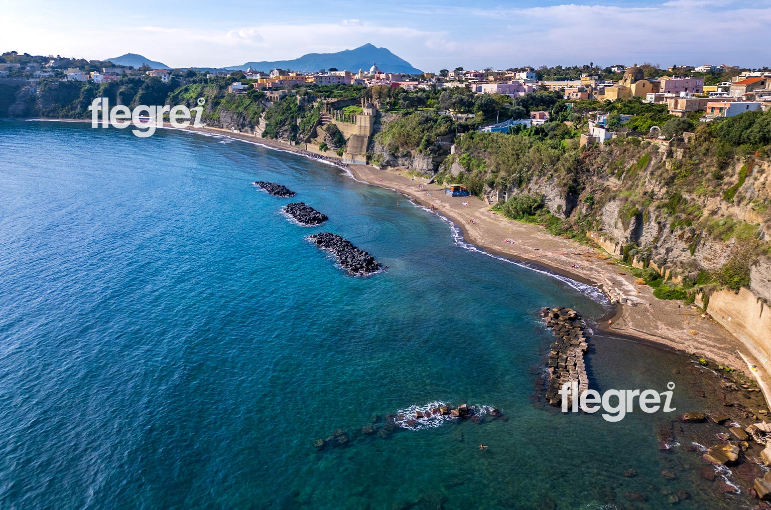spiaggia-della-chiaia-procida